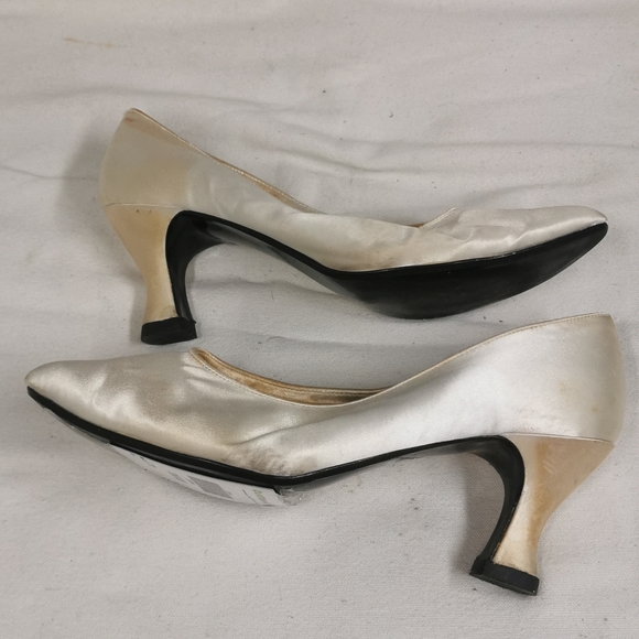 Razzmatazz satin high heels - Picture 3 of 4